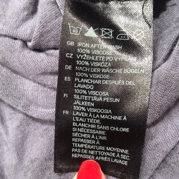 H&M Divided So Soft Gray/Black Animal Print Top 6 - Picture 8 of 8